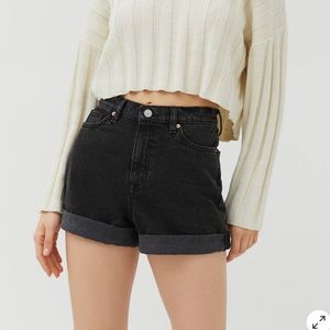 BDG Mom High Rise shorts